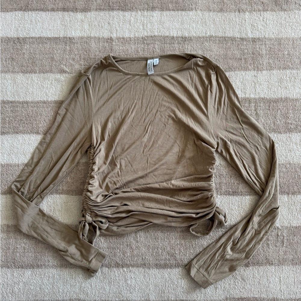 & Other Stories Side Ruched Knit Top